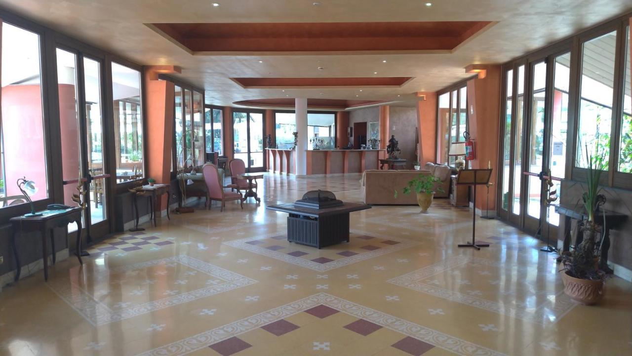 Tk Hotel - Ex Ares Сан-Джованні-ла-Пунта Екстер'єр фото